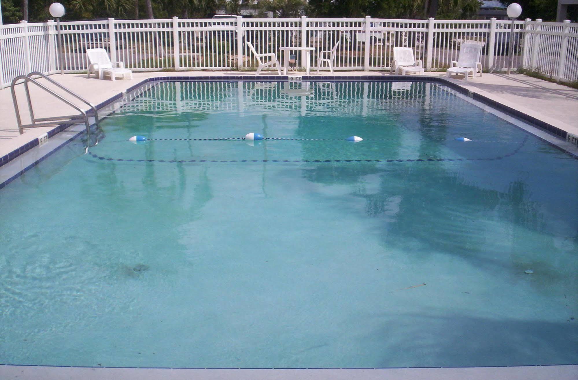 Oyo Hotel New Port Richey Gulf Beach Us 19 Exterior foto